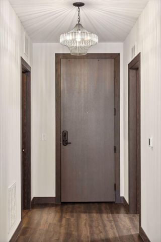 253 Lake Street E 309, Wayzata, MN 55391