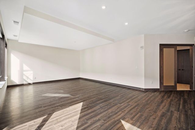 253 Lake Street E 309, Wayzata, MN 55391