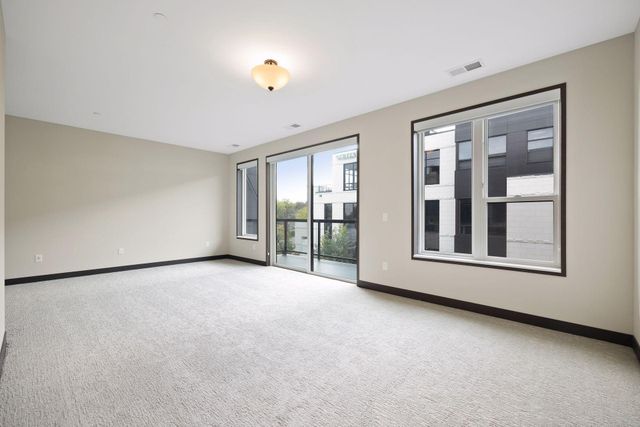 253 Lake Street E 309, Wayzata, MN 55391