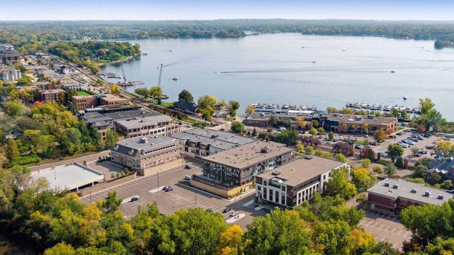 253 Lake Street E 309, Wayzata, MN 55391