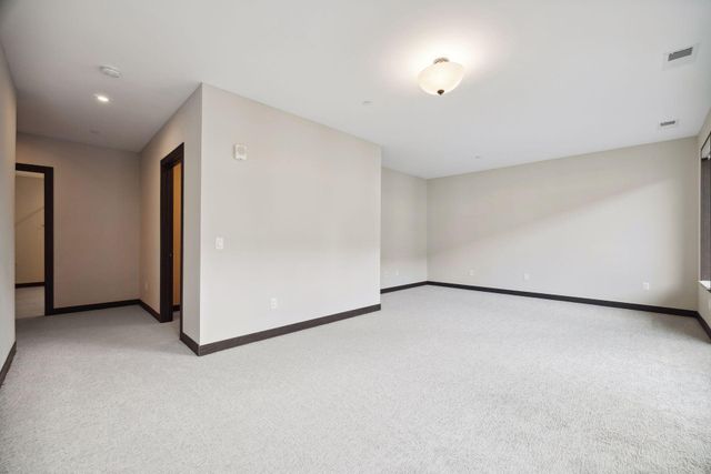 253 Lake Street E 309, Wayzata, MN 55391