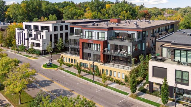 253 Lake Street E 309, Wayzata, MN 55391