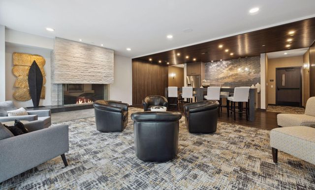 253 Lake Street E 309, Wayzata, MN 55391