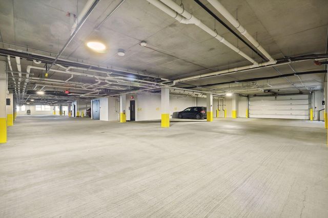 253 Lake Street E 309, Wayzata, MN 55391