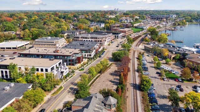 253 Lake Street E 309, Wayzata, MN 55391