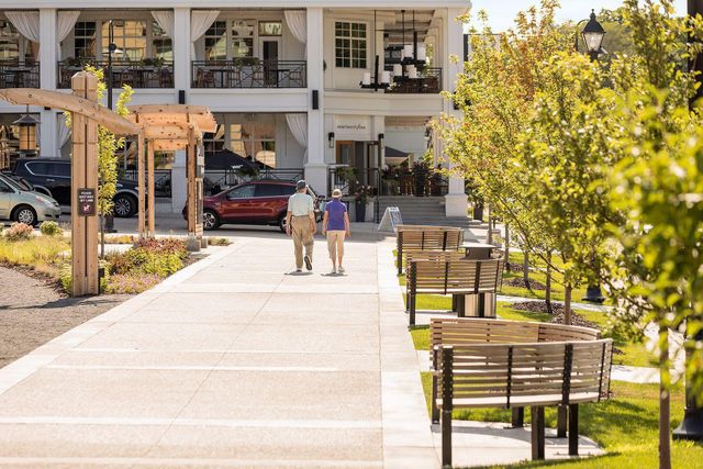 253 Lake Street E 309, Wayzata, MN 55391