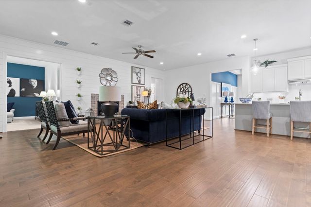 226 Hydrangea Drive, Smithville, TX 78957