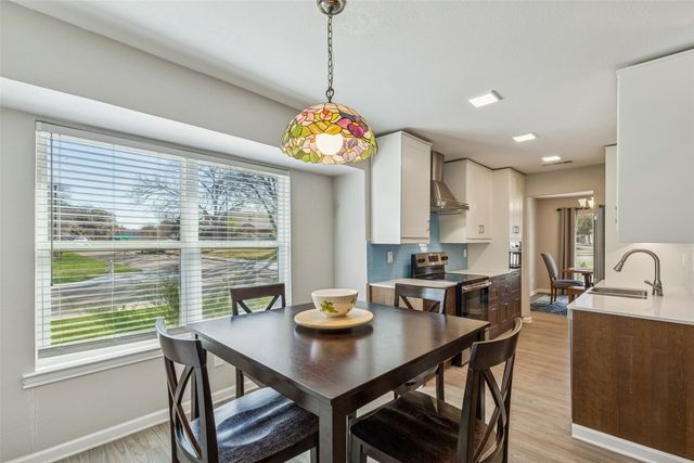 605 Meadow Heath Circle, Dallas, TX 75232