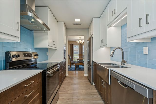 605 Meadow Heath Circle, Dallas, TX 75232