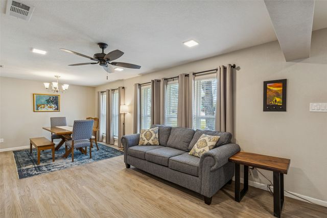 605 Meadow Heath Circle, Dallas, TX 75232