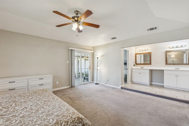 605 Meadow Heath Circle, Dallas, TX 75232