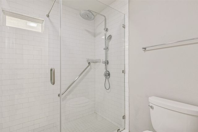 605 Meadow Heath Circle, Dallas, TX 75232