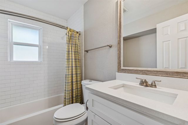 605 Meadow Heath Circle, Dallas, TX 75232