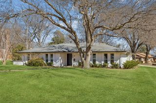 605 Meadow Heath Circle, Dallas, TX 75232