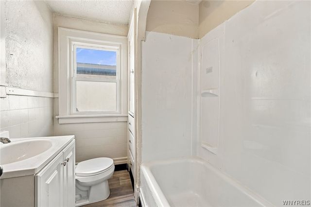 283 Newfield Street, Buffalo, NY 14207
