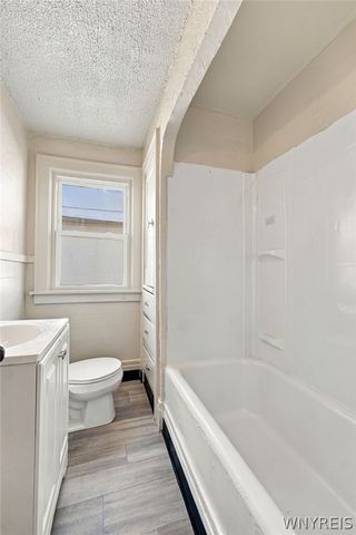 283 Newfield Street, Buffalo, NY 14207