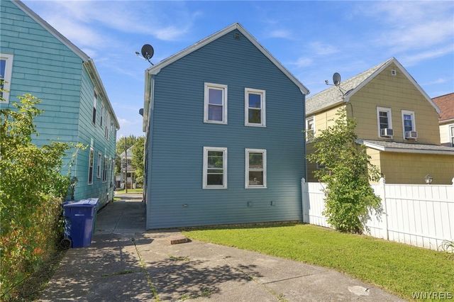 283 Newfield Street, Buffalo, NY 14207