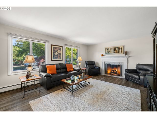 13650 Ne HASSALO St, Portland, OR 97230