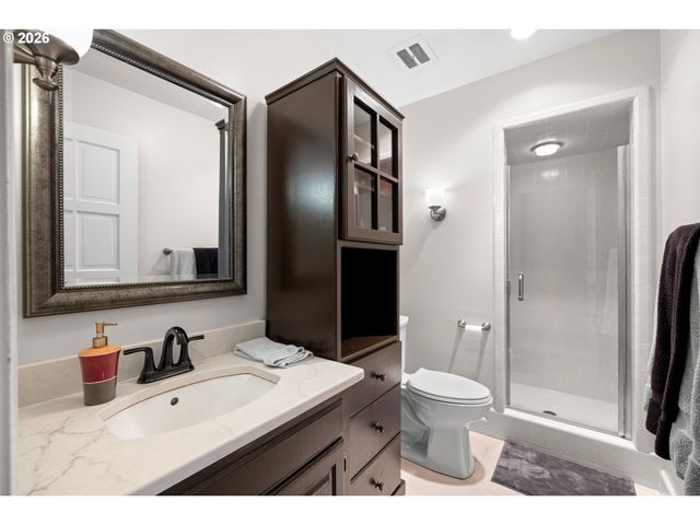 13650 Ne HASSALO St, Portland, OR 97230