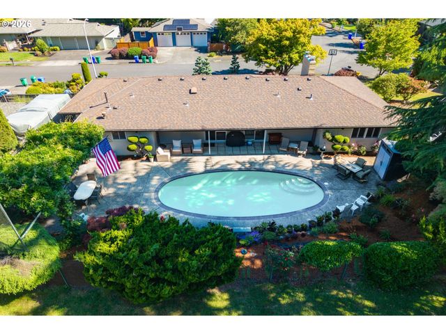 13650 Ne HASSALO St, Portland, OR 97230