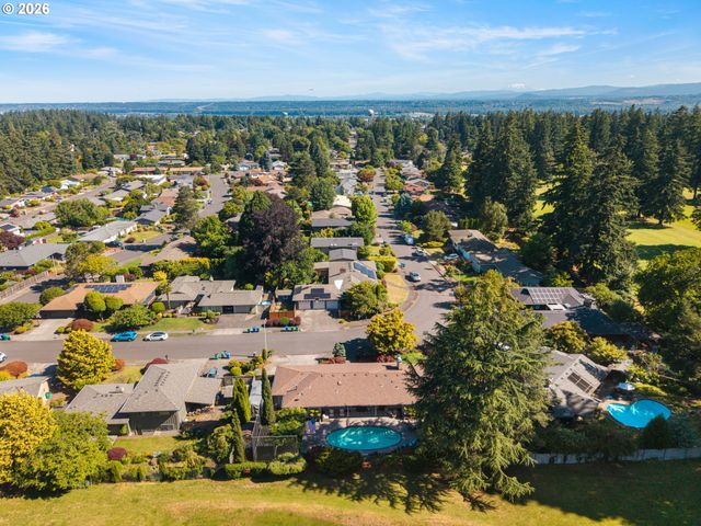 13650 Ne HASSALO St, Portland, OR 97230