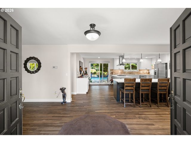 13650 Ne HASSALO St, Portland, OR 97230