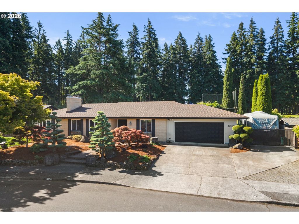 13650 Ne HASSALO St, Portland, OR 97230