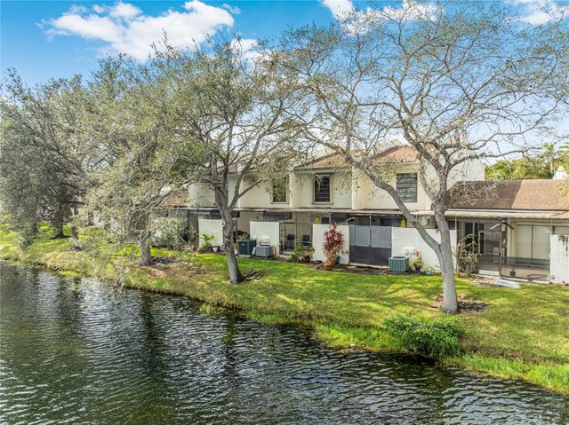 1225 NW 98th Ter 144, Pembroke Pines, FL 33024