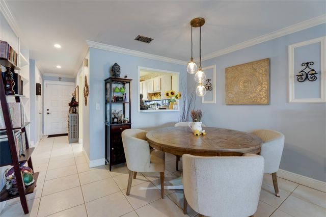 1225 NW 98th Ter 144, Pembroke Pines, FL 33024