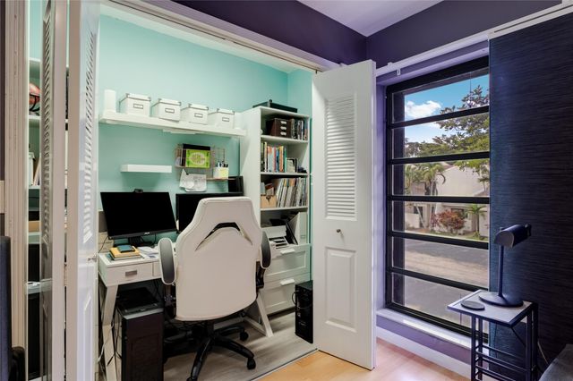 1225 NW 98th Ter 144, Pembroke Pines, FL 33024