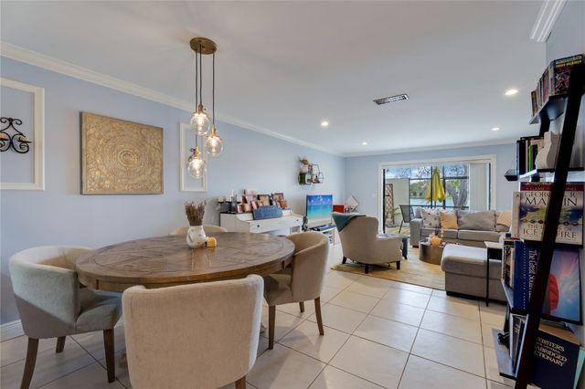 1225 NW 98th Ter 144, Pembroke Pines, FL 33024