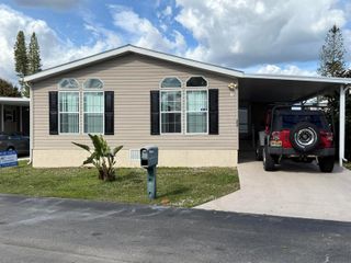 294 Kingfisher Avenue, Fort Pierce, FL 34982