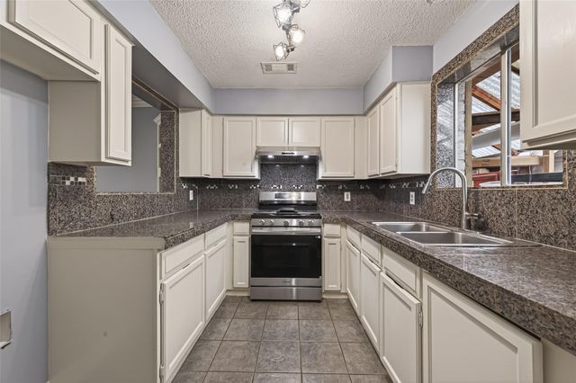 11806 Roandale Drive, Houston, TX 77048