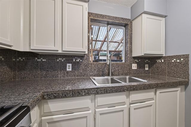 11806 Roandale Drive, Houston, TX 77048