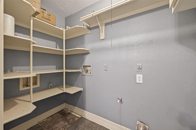 11806 Roandale Drive, Houston, TX 77048