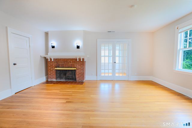 219 Jordan Lane, Wethersfield, CT 06109