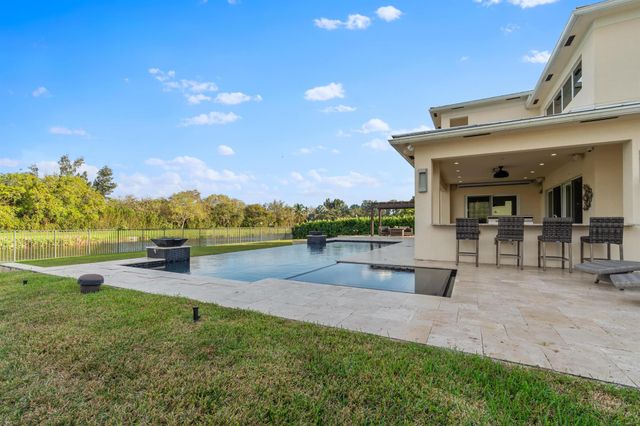 5442 E Stillwater Shores Drive, Davie, FL 33314