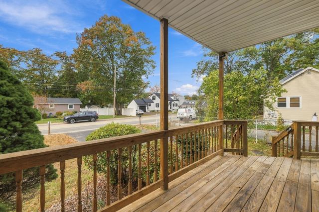 21 Bridle Rd, Billerica, MA 01821
