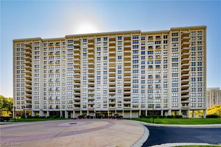 1 Bratenahl Place 1411, Bratenahl, OH 44108