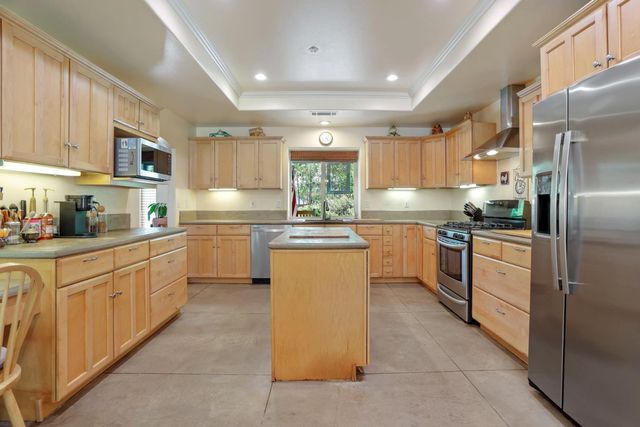 11919 Kirkwood St, Herald, CA 95638