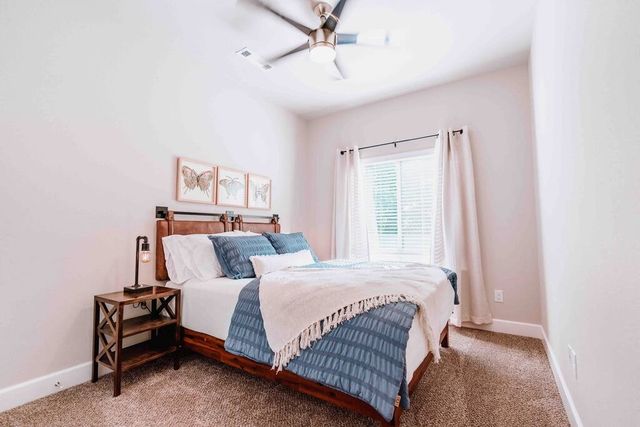 406 NW Retreat Lane, Bentonville, AR 72712