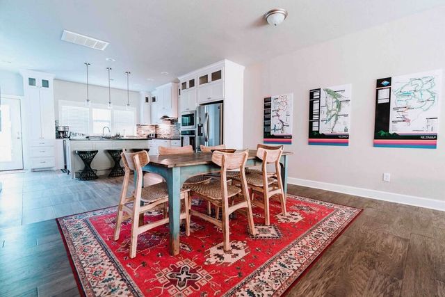 406 NW Retreat Lane, Bentonville, AR 72712