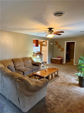 609 Ridge Street, Yates Center, KS 66783