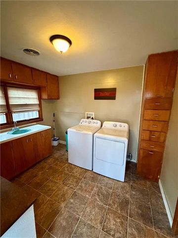 609 Ridge Street, Yates Center, KS 66783