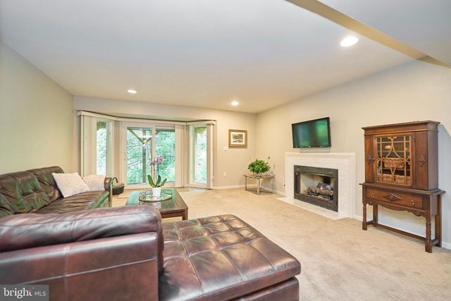 1416 HEMINGWAY CT, Reston, VA 20194