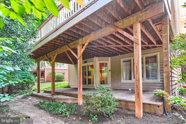 1416 HEMINGWAY CT, Reston, VA 20194