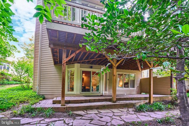 1416 HEMINGWAY CT, Reston, VA 20194