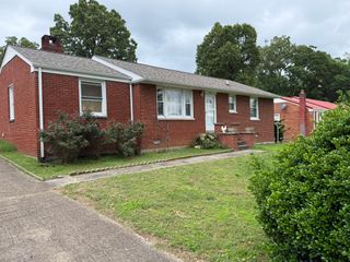 563 Ashe Ave, New Johnsonville, TN 37134