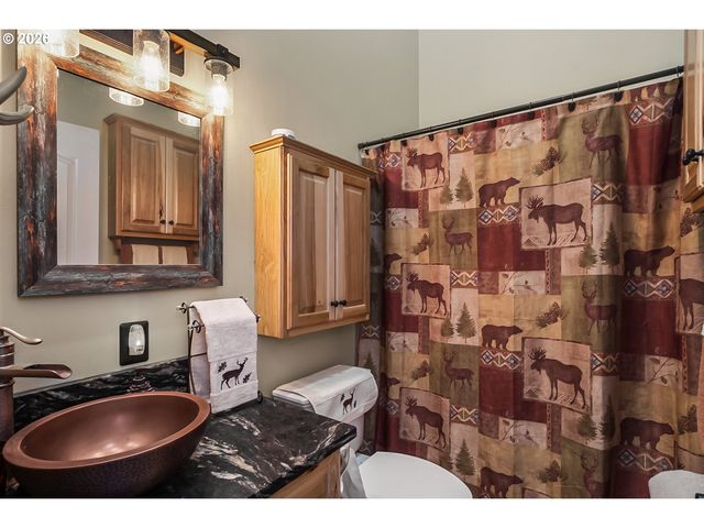 15730 JACKPINE Rd, La Pine, OR 97739