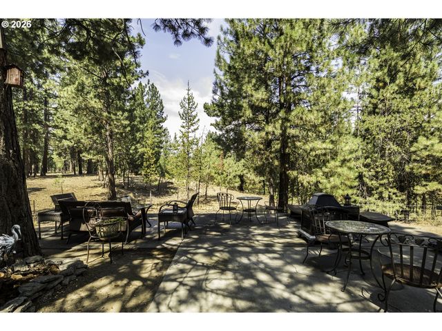 15730 JACKPINE Rd, La Pine, OR 97739